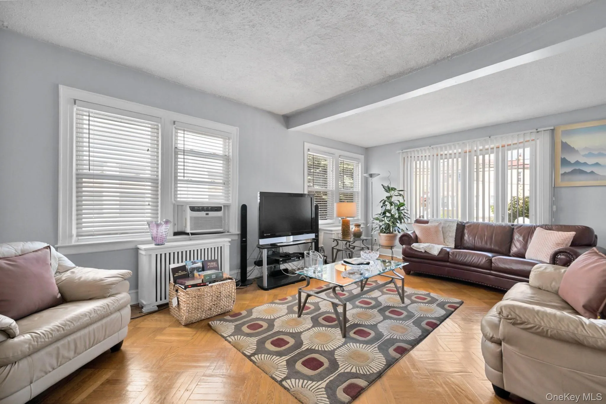 23220 Mentone Avenue, New York, NY, 3 Bedrooms Bedrooms, 6 Rooms Rooms,2 BathroomsBathrooms,Residential,For Rent,Mentone,0,1018051 23220 Mentone Avenue, New York, NY, 3 Bedrooms Bedrooms, 6 Rooms Rooms,2 BathroomsBathrooms,Residential,For Rent,Mentone,0,1018051