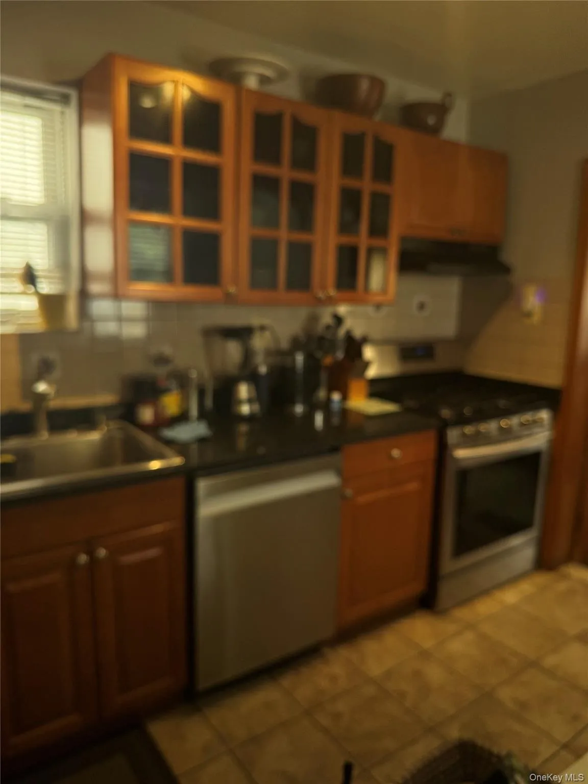 23220 Mentone Avenue, New York, NY, 3 Bedrooms Bedrooms, 6 Rooms Rooms,2 BathroomsBathrooms,Residential,For Rent,Mentone,0,KEY1018051 23220 Mentone Avenue, New York, NY, 3 Bedrooms Bedrooms, 6 Rooms Rooms,2 BathroomsBathrooms,Residential,For Rent,Mentone,0,KEY1018051