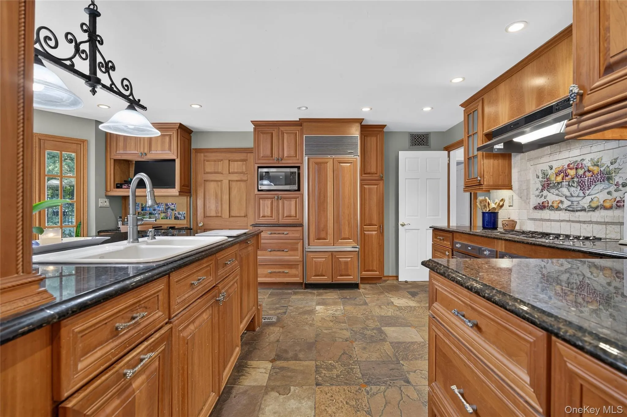 2108 Edge Road, Oyster Bay, NY, 6 Bedrooms Bedrooms, 9 Rooms Rooms,2 BathroomsBathrooms,Residential,For Rent,Edge,0,1018052 2108 Edge Road, Oyster Bay, NY, 6 Bedrooms Bedrooms, 9 Rooms Rooms,2 BathroomsBathrooms,Residential,For Rent,Edge,0,1018052