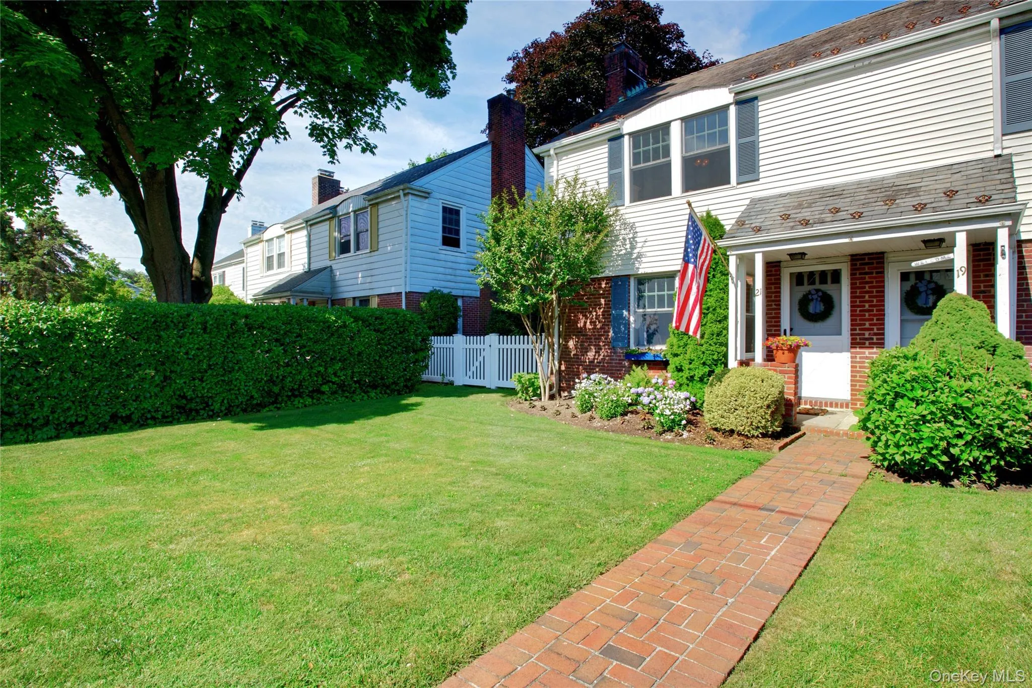 21 Travers Street, North Hempstead, NY, 3 Bedrooms Bedrooms, 5 Rooms Rooms,2 BathroomsBathrooms,Residential Lease,For Rent,Travers,0,KEY1018053 21 Travers Street, North Hempstead, NY, 3 Bedrooms Bedrooms, 5 Rooms Rooms,2 BathroomsBathrooms,Residential Lease,For Rent,Travers,0,KEY1018053