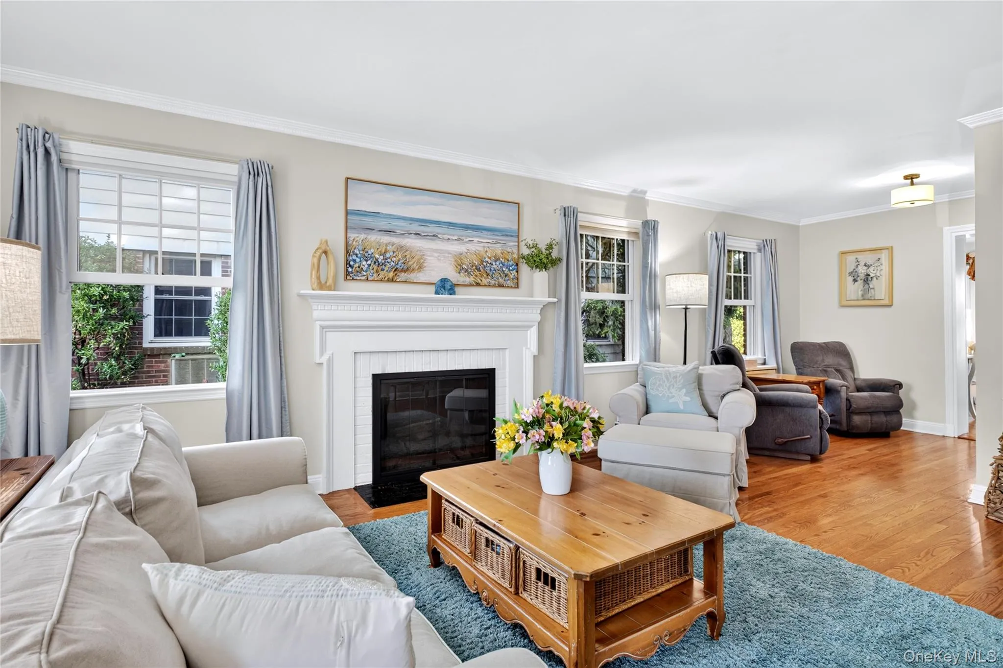 21 Travers Street, North Hempstead, NY, 3 Bedrooms Bedrooms, 5 Rooms Rooms,2 BathroomsBathrooms,Residential Lease,For Rent,Travers,0,KEY1018053 21 Travers Street, North Hempstead, NY, 3 Bedrooms Bedrooms, 5 Rooms Rooms,2 BathroomsBathrooms,Residential Lease,For Rent,Travers,0,KEY1018053