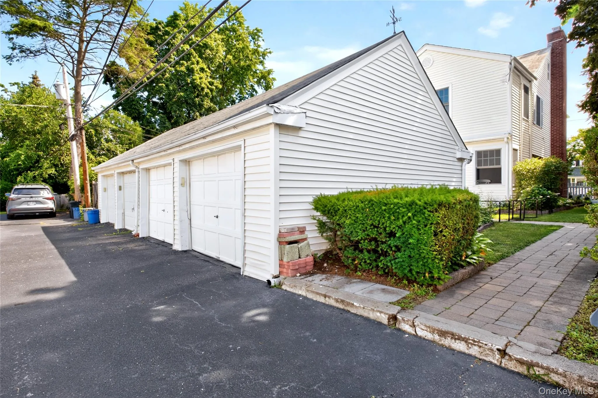 21 Travers Street, North Hempstead, NY, 3 Bedrooms Bedrooms, 5 Rooms Rooms,2 BathroomsBathrooms,Residential Lease,For Rent,Travers,0,KEY1018053 21 Travers Street, North Hempstead, NY, 3 Bedrooms Bedrooms, 5 Rooms Rooms,2 BathroomsBathrooms,Residential Lease,For Rent,Travers,0,KEY1018053