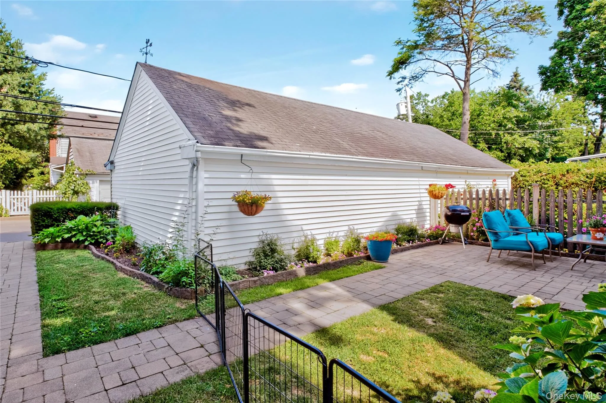 21 Travers Street, North Hempstead, NY, 3 Bedrooms Bedrooms, 5 Rooms Rooms,2 BathroomsBathrooms,Residential Lease,For Rent,Travers,0,KEY1018053 21 Travers Street, North Hempstead, NY, 3 Bedrooms Bedrooms, 5 Rooms Rooms,2 BathroomsBathrooms,Residential Lease,For Rent,Travers,0,KEY1018053