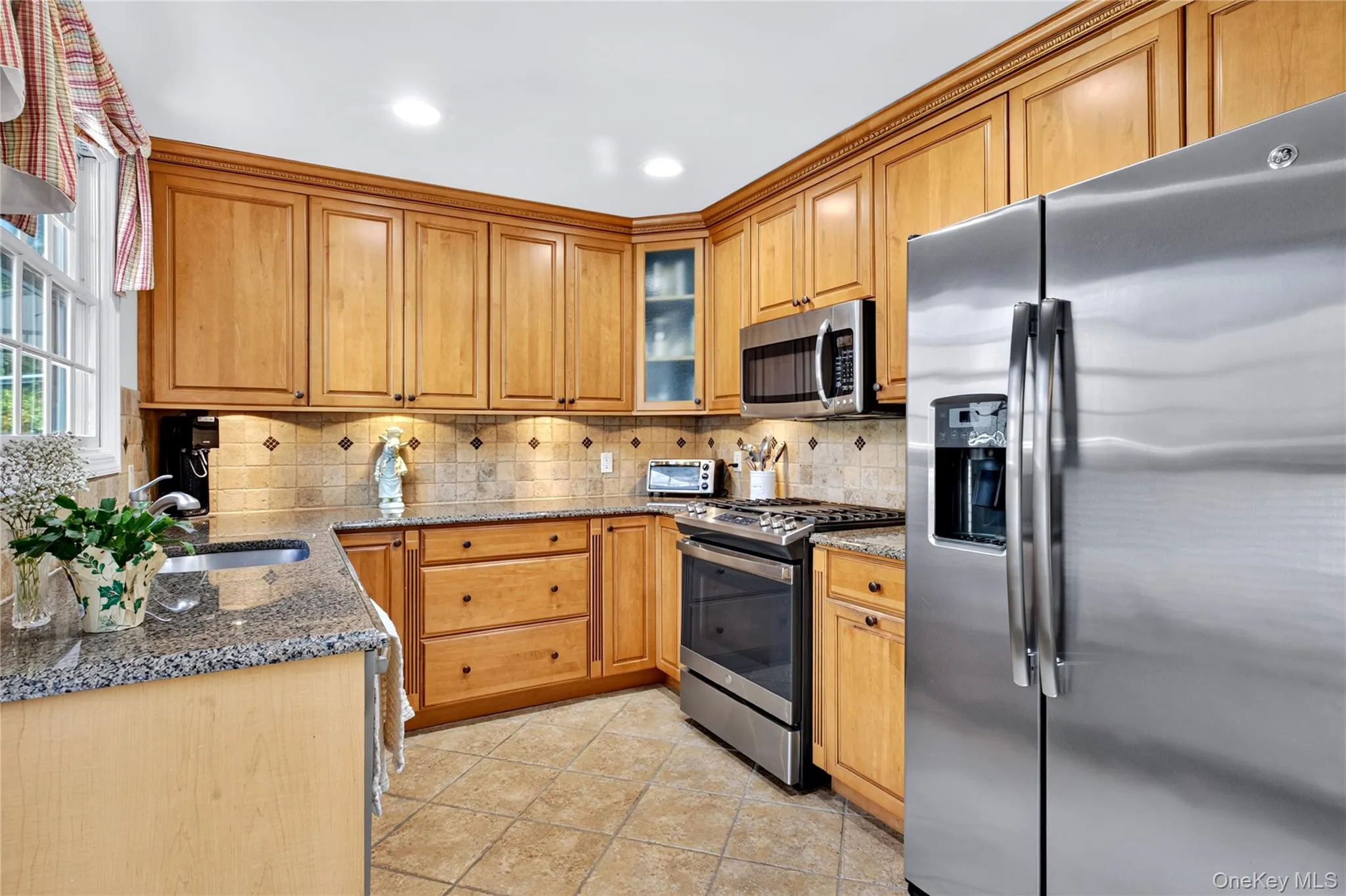 21 Travers Street, North Hempstead, NY, 3 Bedrooms Bedrooms, 5 Rooms Rooms,2 BathroomsBathrooms,Residential Lease,For Rent,Travers,0,KEY1018053 21 Travers Street, North Hempstead, NY, 3 Bedrooms Bedrooms, 5 Rooms Rooms,2 BathroomsBathrooms,Residential Lease,For Rent,Travers,0,KEY1018053