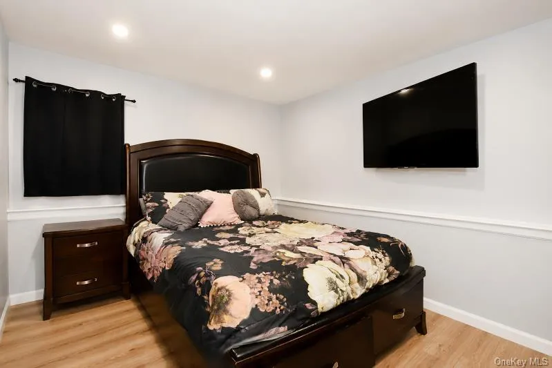 10 Miller Avenue, Islip, NY, 6 Bedrooms Bedrooms, 12 Rooms Rooms,2 BathroomsBathrooms,Residential,For Rent,Miller,0,KEY1018059 10 Miller Avenue, Islip, NY, 6 Bedrooms Bedrooms, 12 Rooms Rooms,2 BathroomsBathrooms,Residential,For Rent,Miller,0,KEY1018059