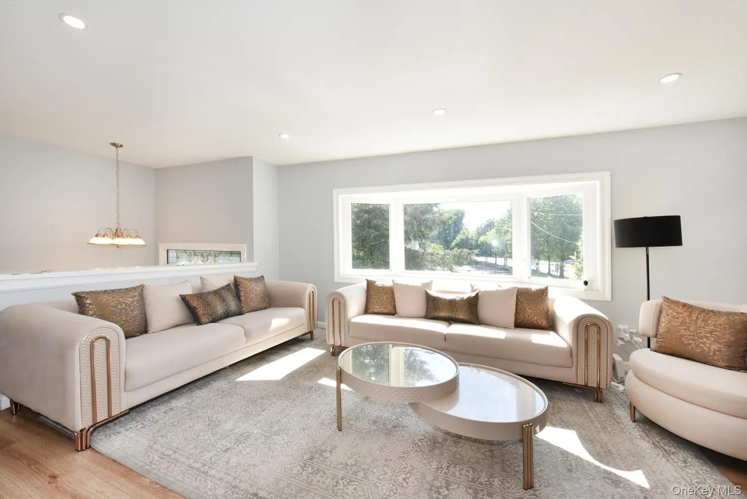 10 Miller Avenue, Islip, NY, 6 Bedrooms Bedrooms, 12 Rooms Rooms,2 BathroomsBathrooms,Residential,For Rent,Miller,0,KEY1018059 10 Miller Avenue, Islip, NY, 6 Bedrooms Bedrooms, 12 Rooms Rooms,2 BathroomsBathrooms,Residential,For Rent,Miller,0,KEY1018059
