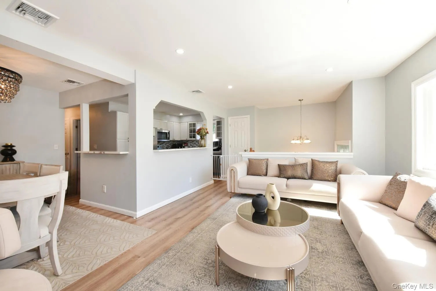 10 Miller Avenue, Islip, NY, 6 Bedrooms Bedrooms, 12 Rooms Rooms,2 BathroomsBathrooms,Residential,For Rent,Miller,0,KEY1018059 10 Miller Avenue, Islip, NY, 6 Bedrooms Bedrooms, 12 Rooms Rooms,2 BathroomsBathrooms,Residential,For Rent,Miller,0,KEY1018059