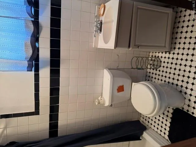35 Fairview Avenue, North Hempstead, NY, 4 Bedrooms Bedrooms, 7 Rooms Rooms,2 BathroomsBathrooms,Residential,For Rent,Fairview,0,KEY1018060 35 Fairview Avenue, North Hempstead, NY, 4 Bedrooms Bedrooms, 7 Rooms Rooms,2 BathroomsBathrooms,Residential,For Rent,Fairview,0,KEY1018060