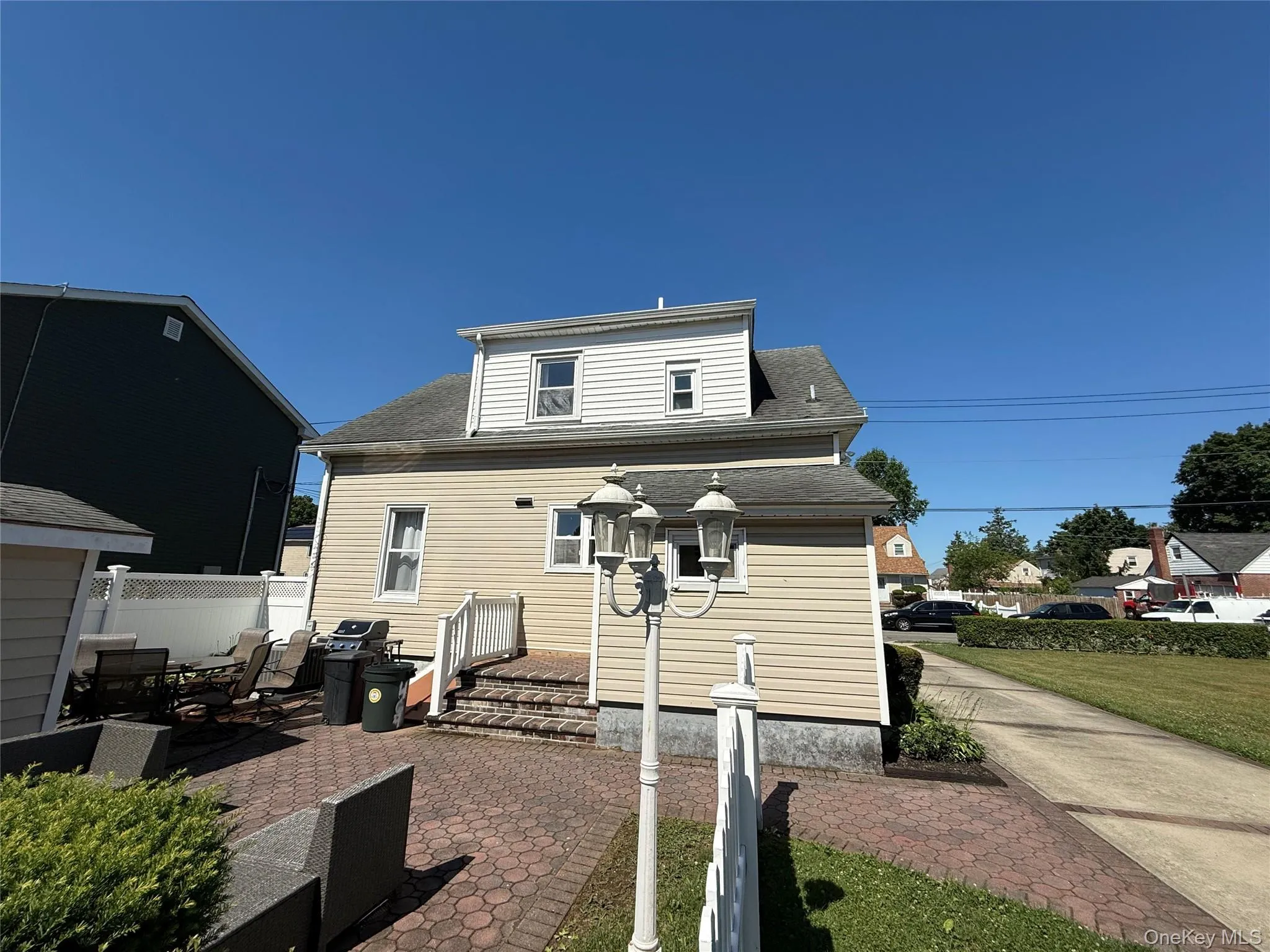 469 Chester Street, Hempstead, NY, 4 Bedrooms Bedrooms, 9 Rooms Rooms,2 BathroomsBathrooms,Residential,For Rent,Chester,0,KEY1018062 469 Chester Street, Hempstead, NY, 4 Bedrooms Bedrooms, 9 Rooms Rooms,2 BathroomsBathrooms,Residential,For Rent,Chester,0,KEY1018062