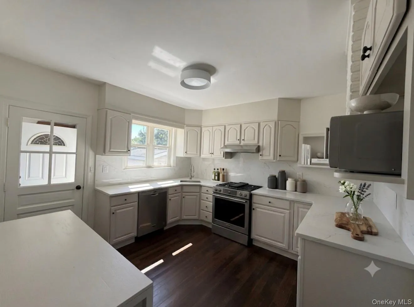 469 Chester Street, Hempstead, NY, 4 Bedrooms Bedrooms, 9 Rooms Rooms,2 BathroomsBathrooms,Residential,For Rent,Chester,0,KEY1018062 469 Chester Street, Hempstead, NY, 4 Bedrooms Bedrooms, 9 Rooms Rooms,2 BathroomsBathrooms,Residential,For Rent,Chester,0,KEY1018062