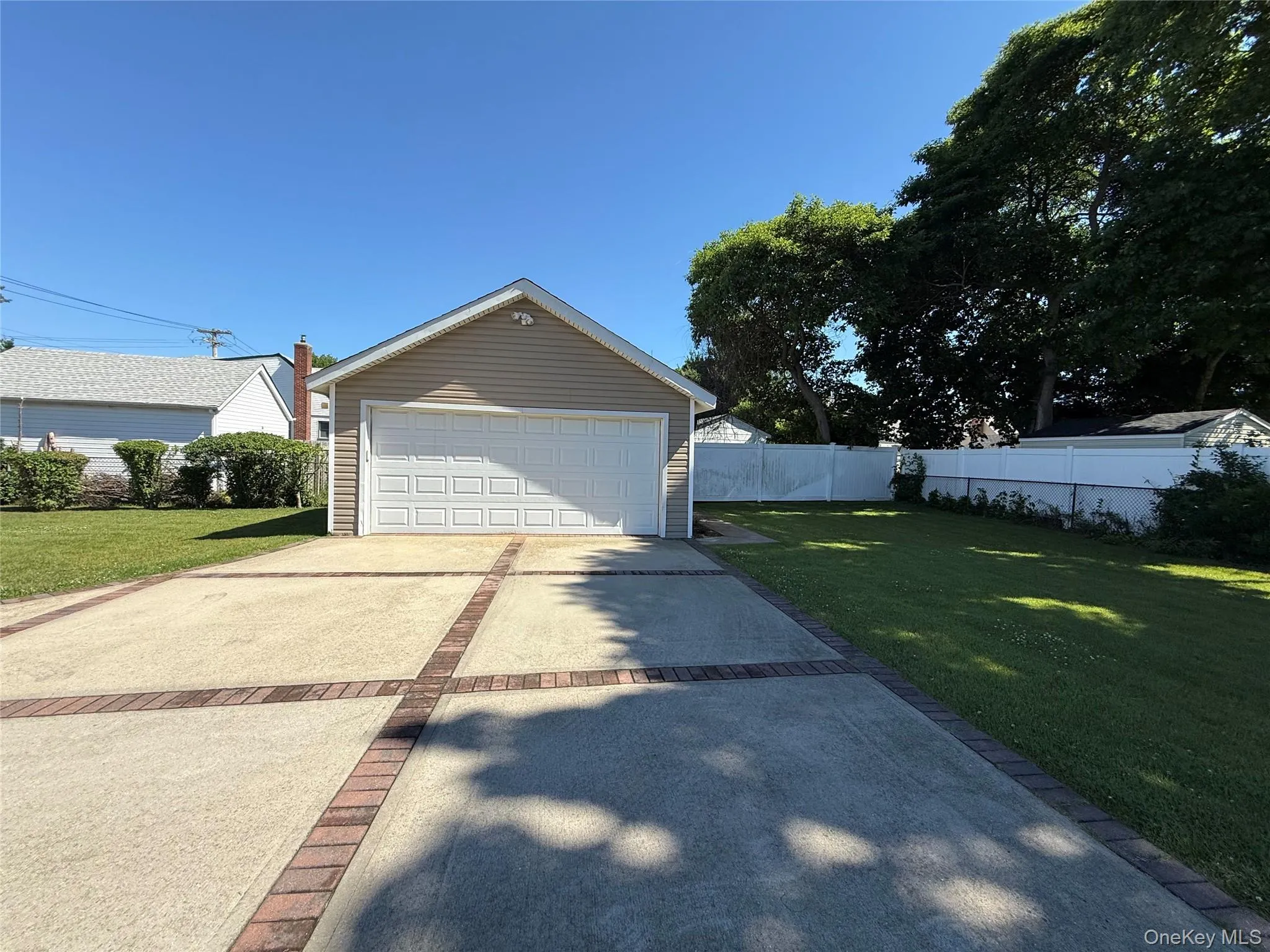 469 Chester Street, Hempstead, NY, 4 Bedrooms Bedrooms, 9 Rooms Rooms,2 BathroomsBathrooms,Residential,For Rent,Chester,0,KEY1018062 469 Chester Street, Hempstead, NY, 4 Bedrooms Bedrooms, 9 Rooms Rooms,2 BathroomsBathrooms,Residential,For Rent,Chester,0,KEY1018062