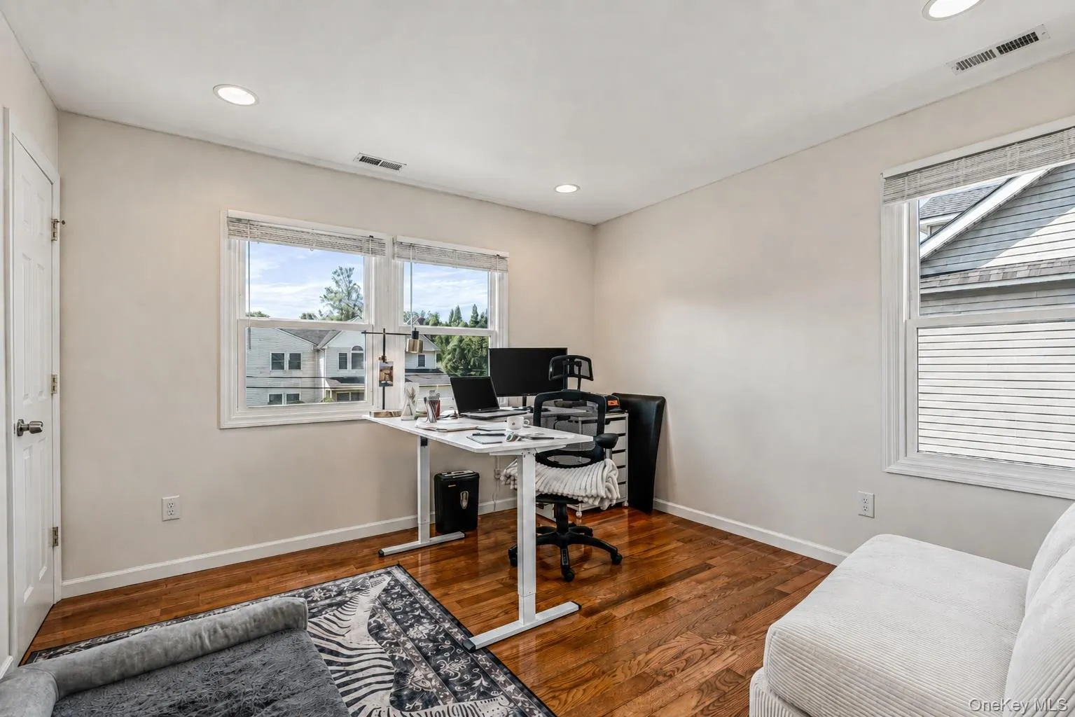 16 North Street, Glen Cove, NY, 3 Bedrooms Bedrooms, 8 Rooms Rooms,2 BathroomsBathrooms,Residential Lease,For Rent,North,0,KEY1018064 16 North Street, Glen Cove, NY, 3 Bedrooms Bedrooms, 8 Rooms Rooms,2 BathroomsBathrooms,Residential Lease,For Rent,North,0,KEY1018064