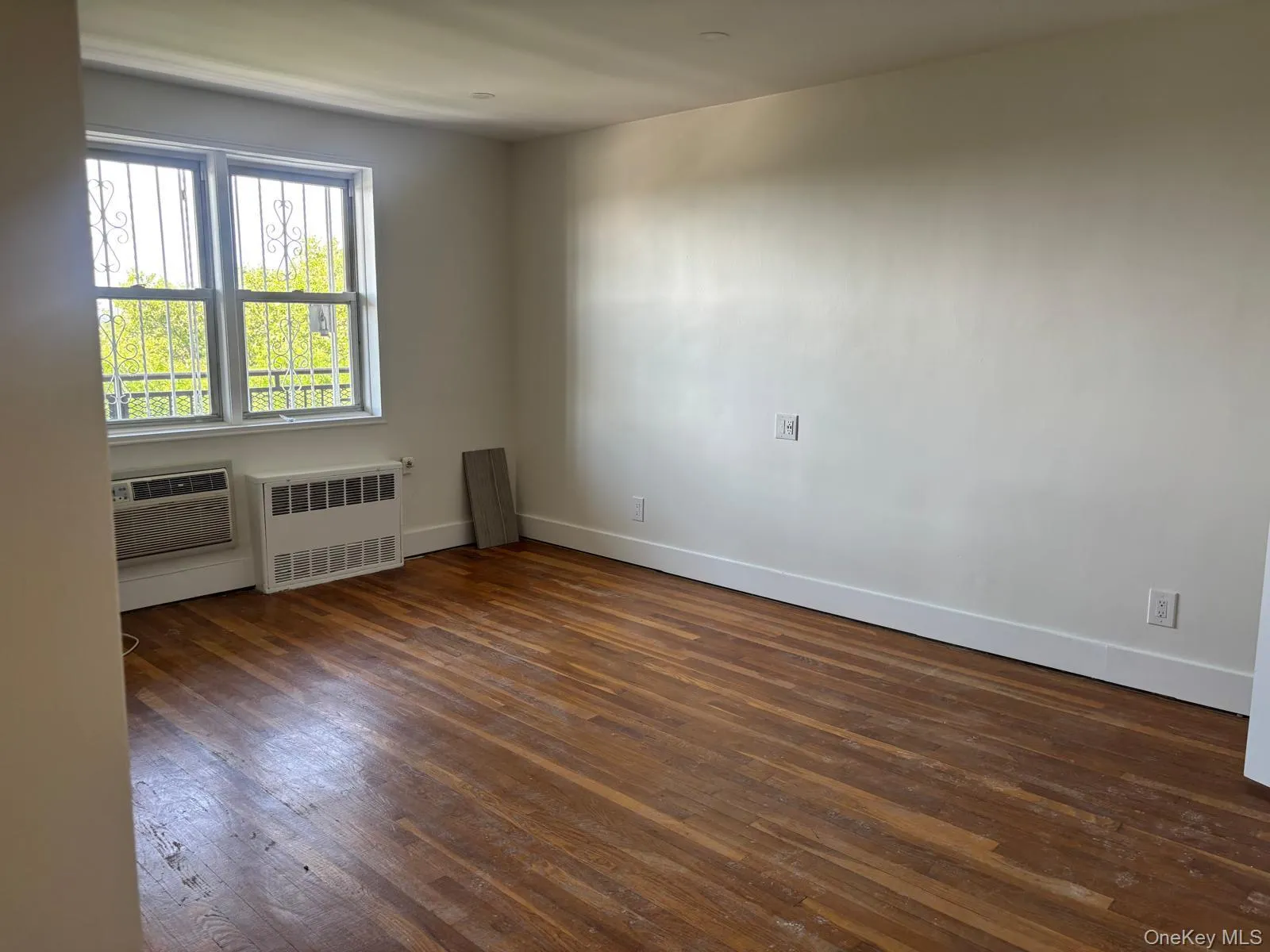 833 Central Avenue, New York, NY, 2 Bedrooms Bedrooms, 5 Rooms Rooms,2 BathroomsBathrooms,Residential,For Rent,Central,0,1018071 833 Central Avenue, New York, NY, 2 Bedrooms Bedrooms, 5 Rooms Rooms,2 BathroomsBathrooms,Residential,For Rent,Central,0,1018071