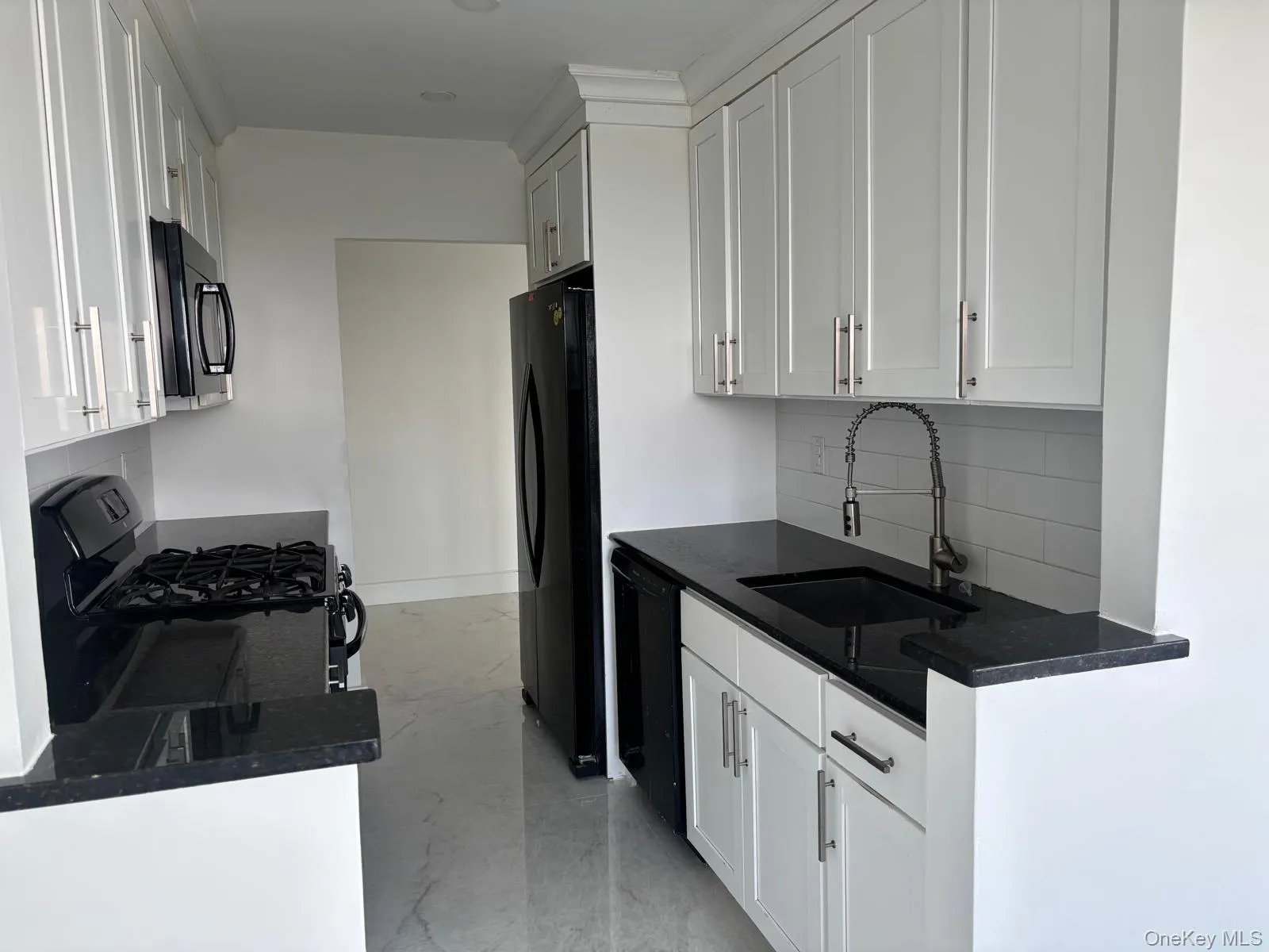 833 Central Avenue, New York, NY, 2 Bedrooms Bedrooms, 5 Rooms Rooms,2 BathroomsBathrooms,Residential,For Rent,Central,0,1018071 833 Central Avenue, New York, NY, 2 Bedrooms Bedrooms, 5 Rooms Rooms,2 BathroomsBathrooms,Residential,For Rent,Central,0,1018071