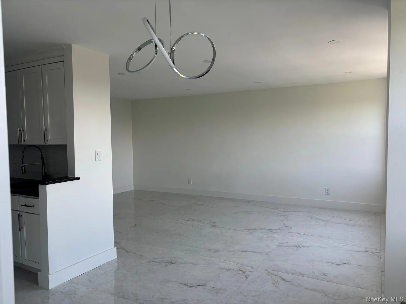 833 Central Avenue, New York, NY, 2 Bedrooms Bedrooms, 5 Rooms Rooms,2 BathroomsBathrooms,Residential,For Rent,Central,0,1018071 833 Central Avenue, New York, NY, 2 Bedrooms Bedrooms, 5 Rooms Rooms,2 BathroomsBathrooms,Residential,For Rent,Central,0,1018071