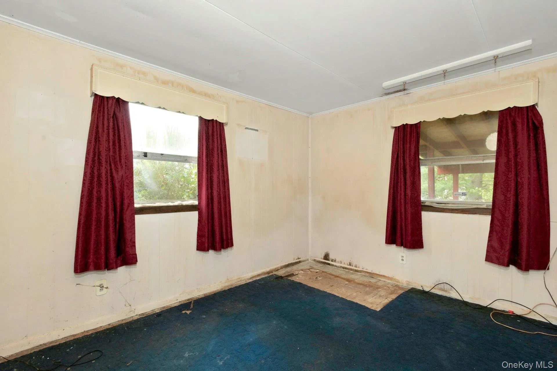 158 Violet Avenue, Poughkeepsie (town), NY, 4 Bedrooms Bedrooms, 6 Rooms Rooms,1 BathroomBathrooms,Residential,For Rent,Violet,0,1018077 158 Violet Avenue, Poughkeepsie (town), NY, 4 Bedrooms Bedrooms, 6 Rooms Rooms,1 BathroomBathrooms,Residential,For Rent,Violet,0,1018077