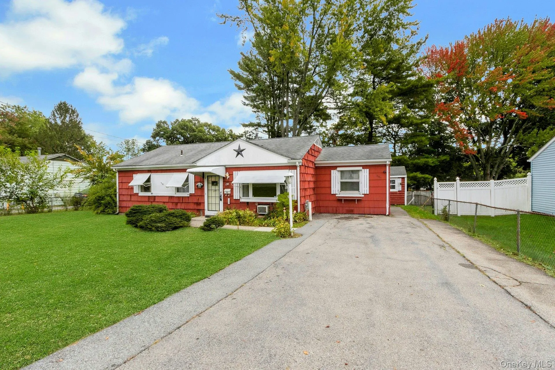 158 Violet Avenue, Poughkeepsie (town), NY, 4 Bedrooms Bedrooms, 6 Rooms Rooms,1 BathroomBathrooms,Residential,For Rent,Violet,0,1018077 158 Violet Avenue, Poughkeepsie (town), NY, 4 Bedrooms Bedrooms, 6 Rooms Rooms,1 BathroomBathrooms,Residential,For Rent,Violet,0,1018077