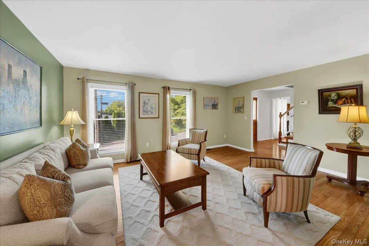 68 Bolton Avenue, White Plains, NY, 4 Bedrooms Bedrooms, 8 Rooms Rooms,2 BathroomsBathrooms,Residential,For Rent,Bolton,0,1018083 68 Bolton Avenue, White Plains, NY, 4 Bedrooms Bedrooms, 8 Rooms Rooms,2 BathroomsBathrooms,Residential,For Rent,Bolton,0,1018083