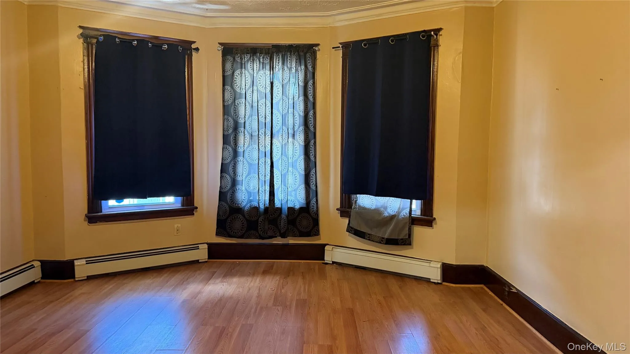 417 Baker Street, Poughkeepsie, NY, 2 Bedrooms Bedrooms, 4 Rooms Rooms,1 BathroomBathrooms,Residential Lease,For Rent,Baker,0,KEY1018085 417 Baker Street, Poughkeepsie, NY, 2 Bedrooms Bedrooms, 4 Rooms Rooms,1 BathroomBathrooms,Residential Lease,For Rent,Baker,0,KEY1018085