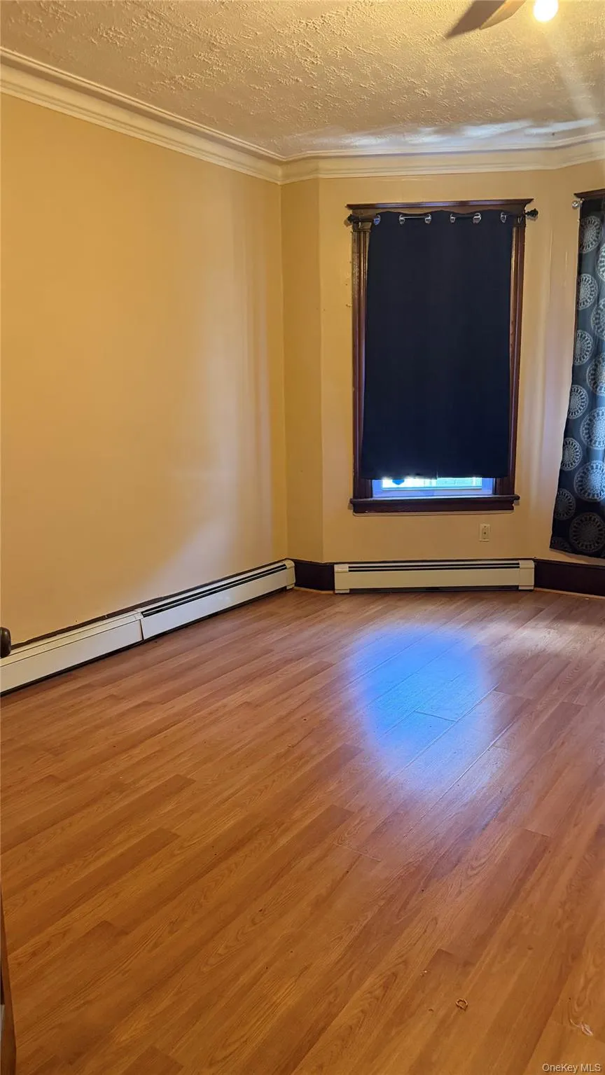 417 Baker Street, Poughkeepsie, NY, 2 Bedrooms Bedrooms, 4 Rooms Rooms,1 BathroomBathrooms,Residential Lease,For Rent,Baker,0,KEY1018085 417 Baker Street, Poughkeepsie, NY, 2 Bedrooms Bedrooms, 4 Rooms Rooms,1 BathroomBathrooms,Residential Lease,For Rent,Baker,0,KEY1018085