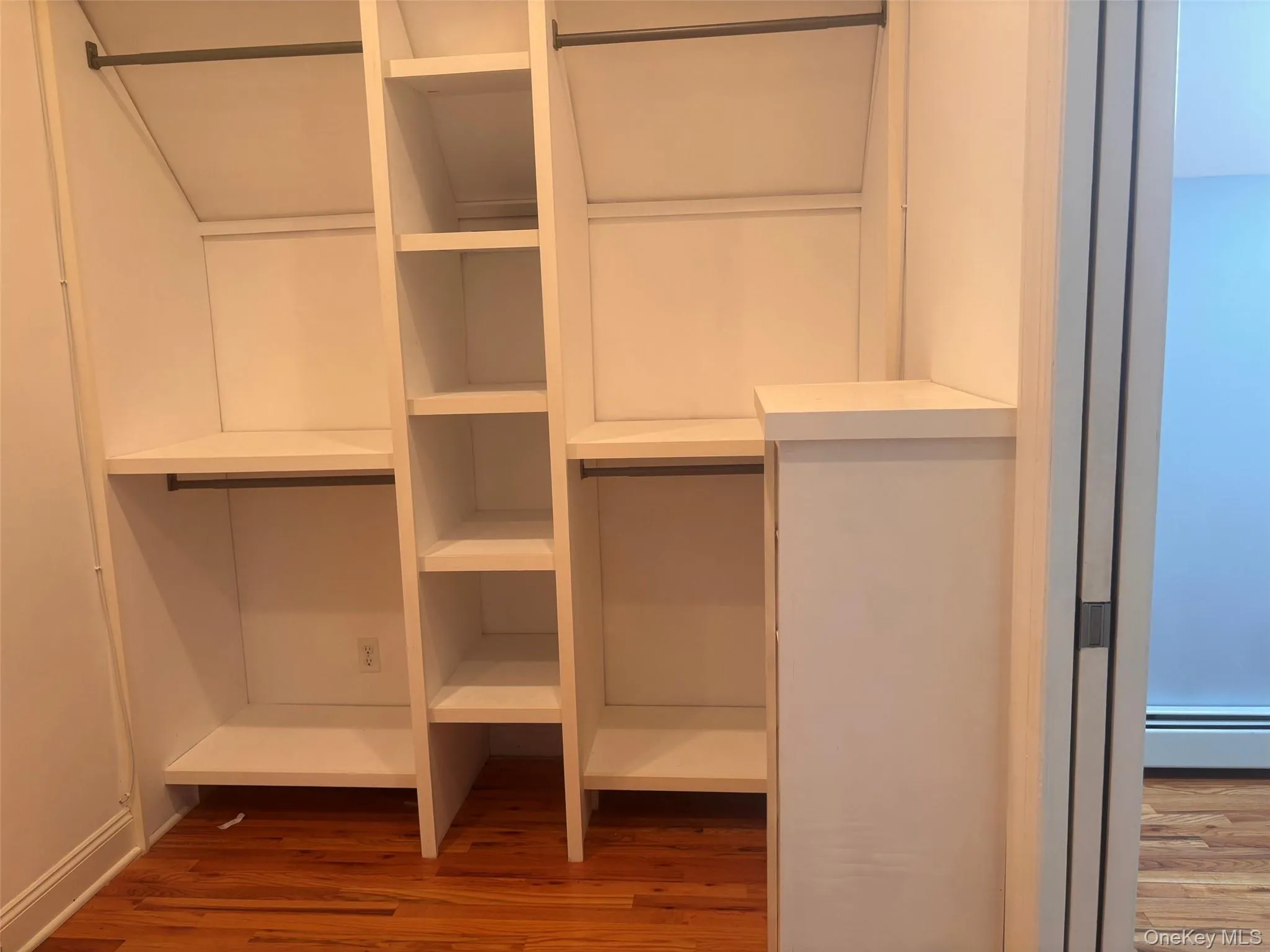 32 Continental Road, Warwick (town), NY, 1 Bedroom Bedrooms, 4 Rooms Rooms,1 BathroomBathrooms,Residential Lease,For Rent,Continental,0,KEY1018097 32 Continental Road, Warwick (town), NY, 1 Bedroom Bedrooms, 4 Rooms Rooms,1 BathroomBathrooms,Residential Lease,For Rent,Continental,0,KEY1018097