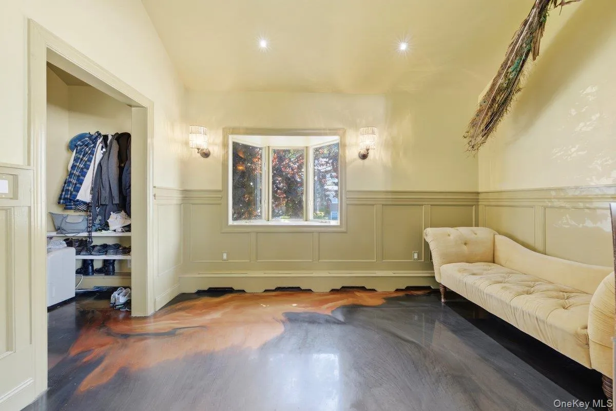 172 Crescent Place, Yonkers, NY, 3 Bedrooms Bedrooms, 9 Rooms Rooms,2 BathroomsBathrooms,Residential,For Rent,Crescent,0,KEY1018100 172 Crescent Place, Yonkers, NY, 3 Bedrooms Bedrooms, 9 Rooms Rooms,2 BathroomsBathrooms,Residential,For Rent,Crescent,0,KEY1018100