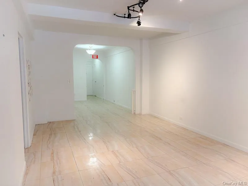 420 206th Street, New York, NY, 2 Bedrooms Bedrooms, 7 Rooms Rooms,1 BathroomBathrooms,Residential Lease,For Rent,206th,0,KEY1018103 420 206th Street, New York, NY, 2 Bedrooms Bedrooms, 7 Rooms Rooms,1 BathroomBathrooms,Residential Lease,For Rent,206th,0,KEY1018103