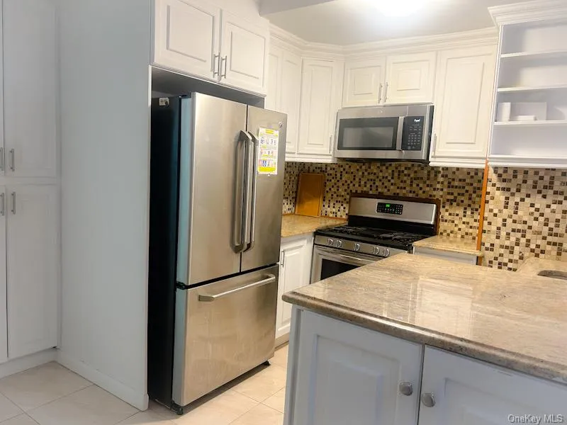 420 206th Street, New York, NY, 2 Bedrooms Bedrooms, 7 Rooms Rooms,1 BathroomBathrooms,Residential Lease,For Rent,206th,0,KEY1018103 420 206th Street, New York, NY, 2 Bedrooms Bedrooms, 7 Rooms Rooms,1 BathroomBathrooms,Residential Lease,For Rent,206th,0,KEY1018103