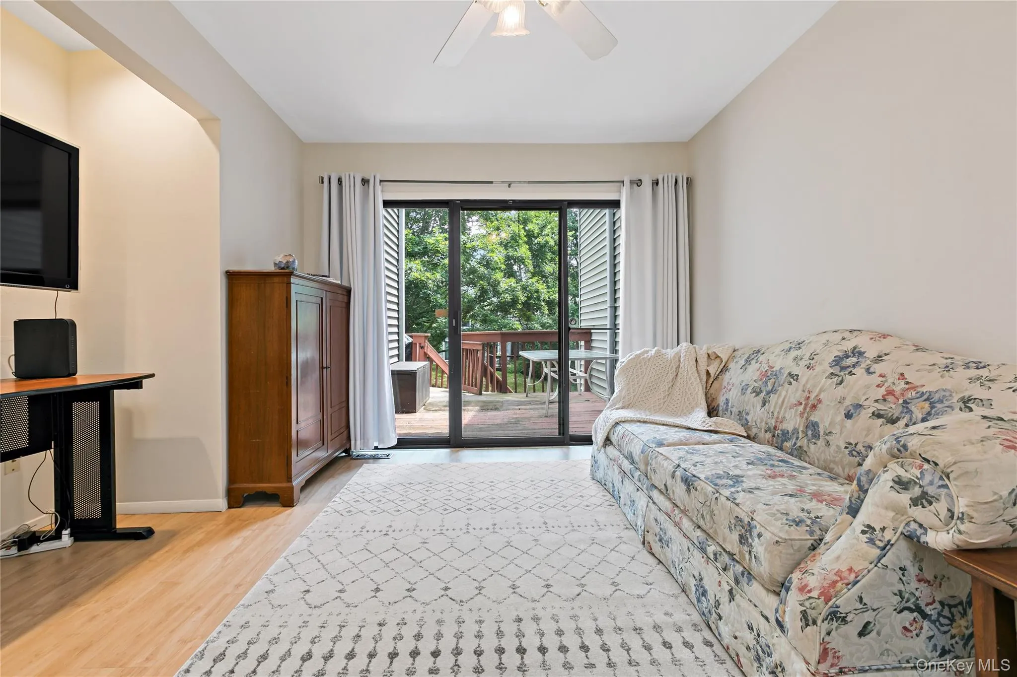 Flex Space: Excellent for First Floor Guest Area with Attached Full Bathroom & Closet. Or Office/Den/Exercise.Sliders to Deck & Stairs to Grassy Area. Flex Space: Excellent for First Floor Guest Area with Attached Full Bathroom & Closet. Or Office/Den/Exercise.Sliders to Deck & Stairs to Grassy Area.