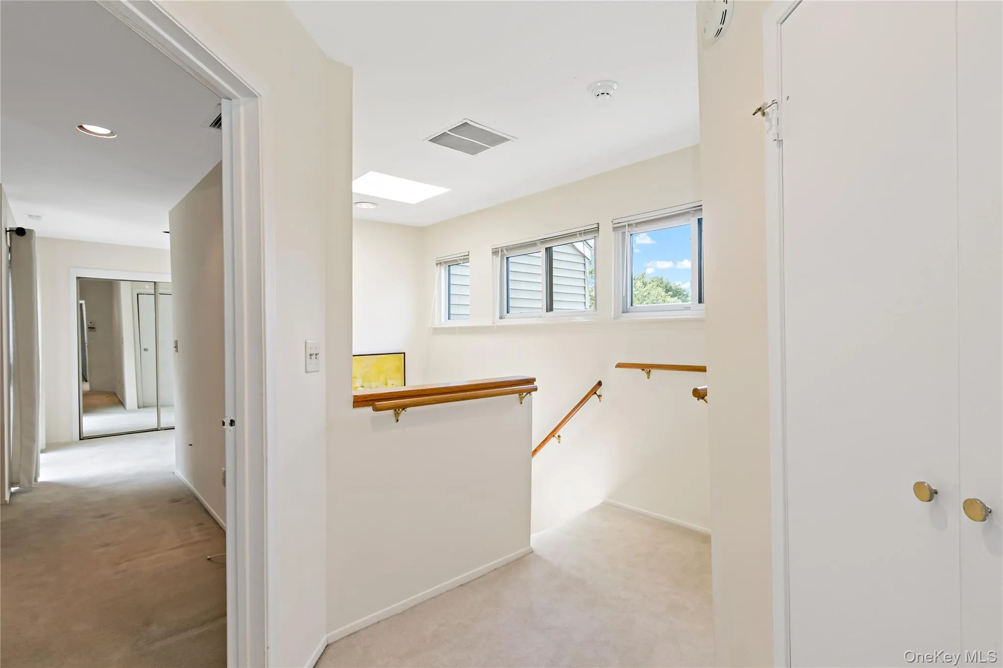 Upstairs Landing with Beautiful Natural Light Upstairs Landing with Beautiful Natural Light