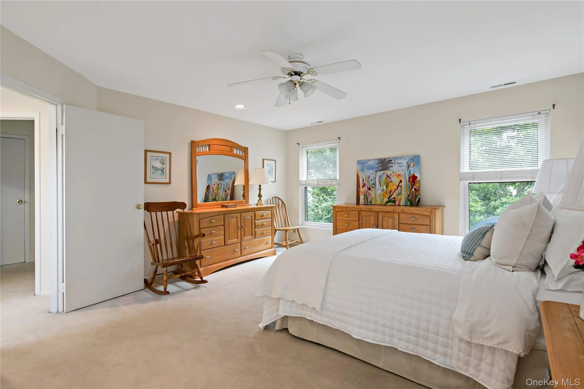Large Primary BedroomEn-Suite with Large Bathroom with Shower & Tub. Dressing Area with Multiple Closets. Large Primary BedroomEn-Suite with Large Bathroom with Shower & Tub. Dressing Area with Multiple Closets.