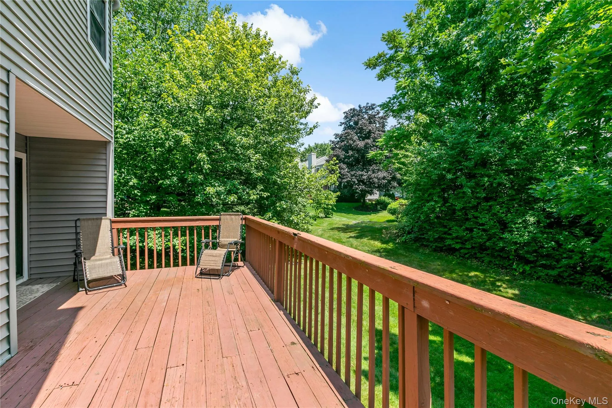 Expansive Deck with Views Expansive Deck with Views