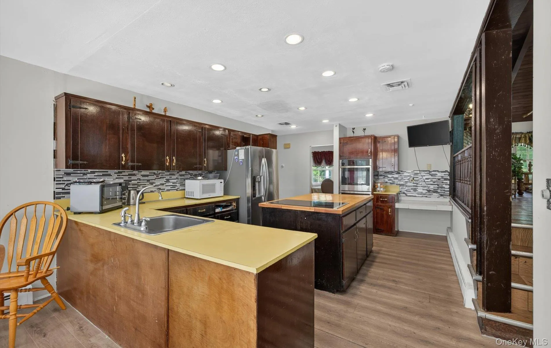 10 Otsego Avenue, Huntington, NY, 6 Bedrooms Bedrooms, 13 Rooms Rooms,5 BathroomsBathrooms,Residential,For Rent,Otsego,0,KEY1018114 10 Otsego Avenue, Huntington, NY, 6 Bedrooms Bedrooms, 13 Rooms Rooms,5 BathroomsBathrooms,Residential,For Rent,Otsego,0,KEY1018114