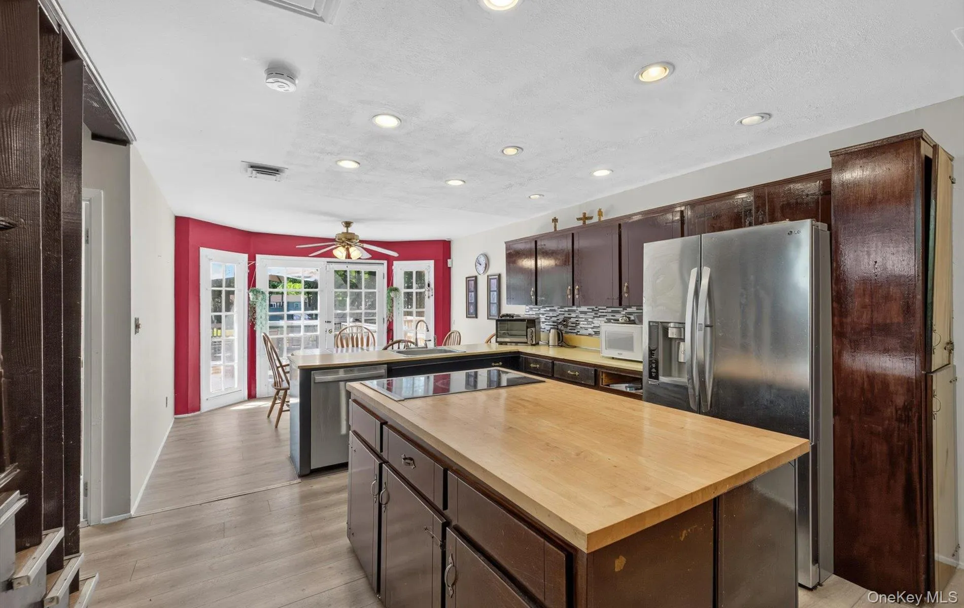 10 Otsego Avenue, Huntington, NY, 6 Bedrooms Bedrooms, 13 Rooms Rooms,5 BathroomsBathrooms,Residential,For Rent,Otsego,0,KEY1018114 10 Otsego Avenue, Huntington, NY, 6 Bedrooms Bedrooms, 13 Rooms Rooms,5 BathroomsBathrooms,Residential,For Rent,Otsego,0,KEY1018114