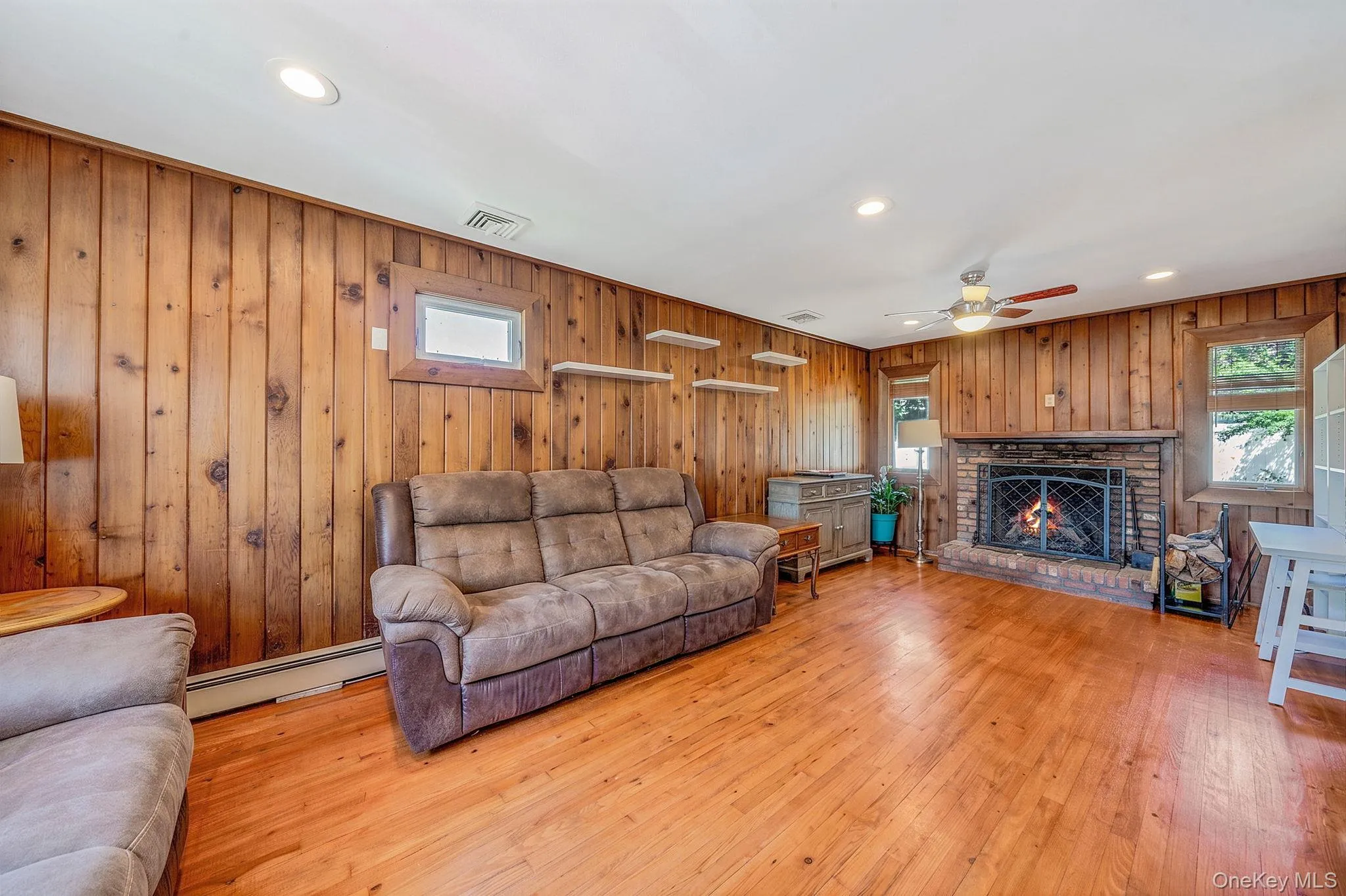 14 Benmor Court, Oyster Bay, NY, 4 Bedrooms Bedrooms, 7 Rooms Rooms,2 BathroomsBathrooms,Residential,For Rent,Benmor,0,KEY1018120 14 Benmor Court, Oyster Bay, NY, 4 Bedrooms Bedrooms, 7 Rooms Rooms,2 BathroomsBathrooms,Residential,For Rent,Benmor,0,KEY1018120