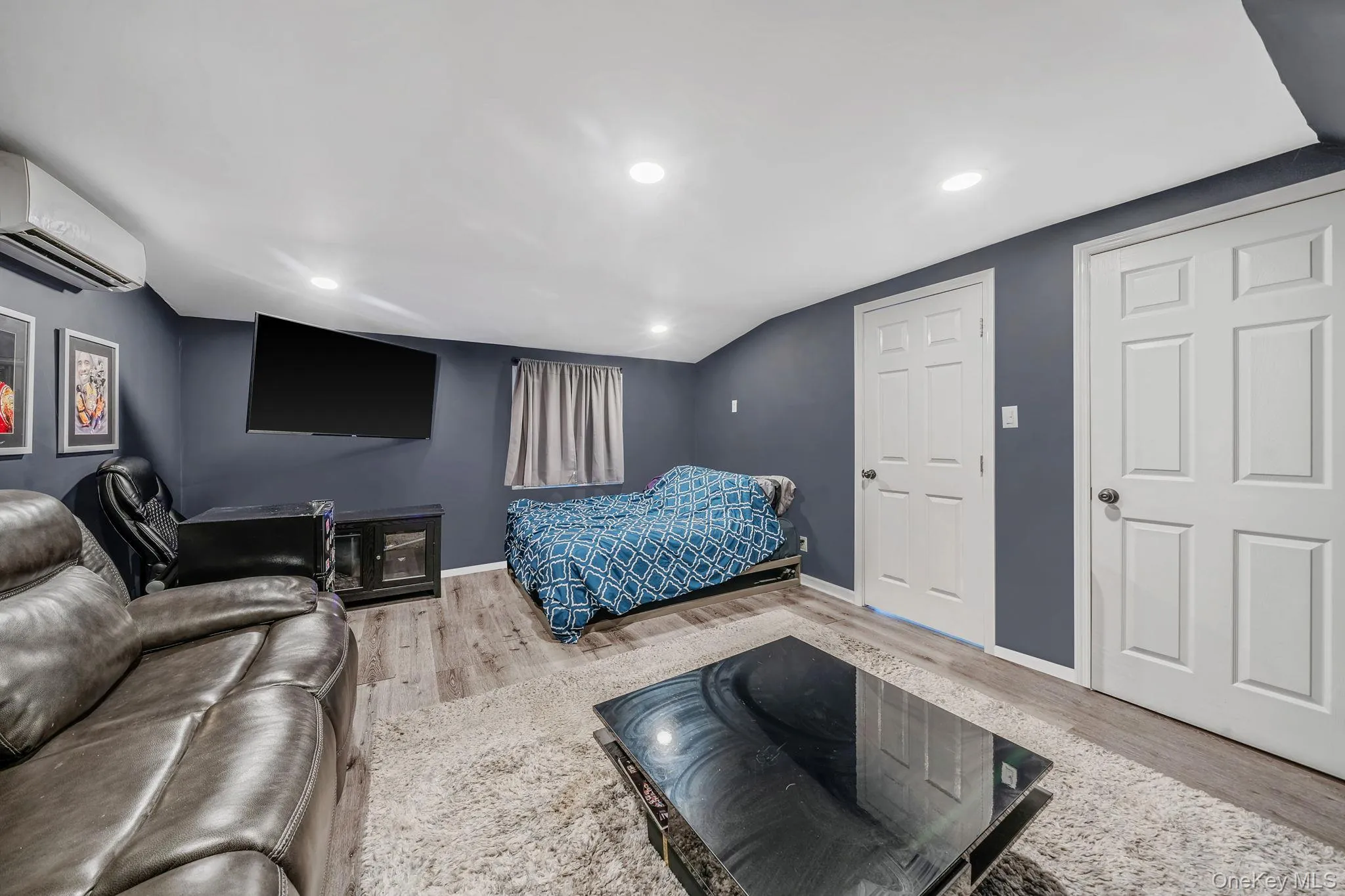 14 Benmor Court, Oyster Bay, NY, 4 Bedrooms Bedrooms, 7 Rooms Rooms,2 BathroomsBathrooms,Residential,For Rent,Benmor,0,KEY1018120 14 Benmor Court, Oyster Bay, NY, 4 Bedrooms Bedrooms, 7 Rooms Rooms,2 BathroomsBathrooms,Residential,For Rent,Benmor,0,KEY1018120