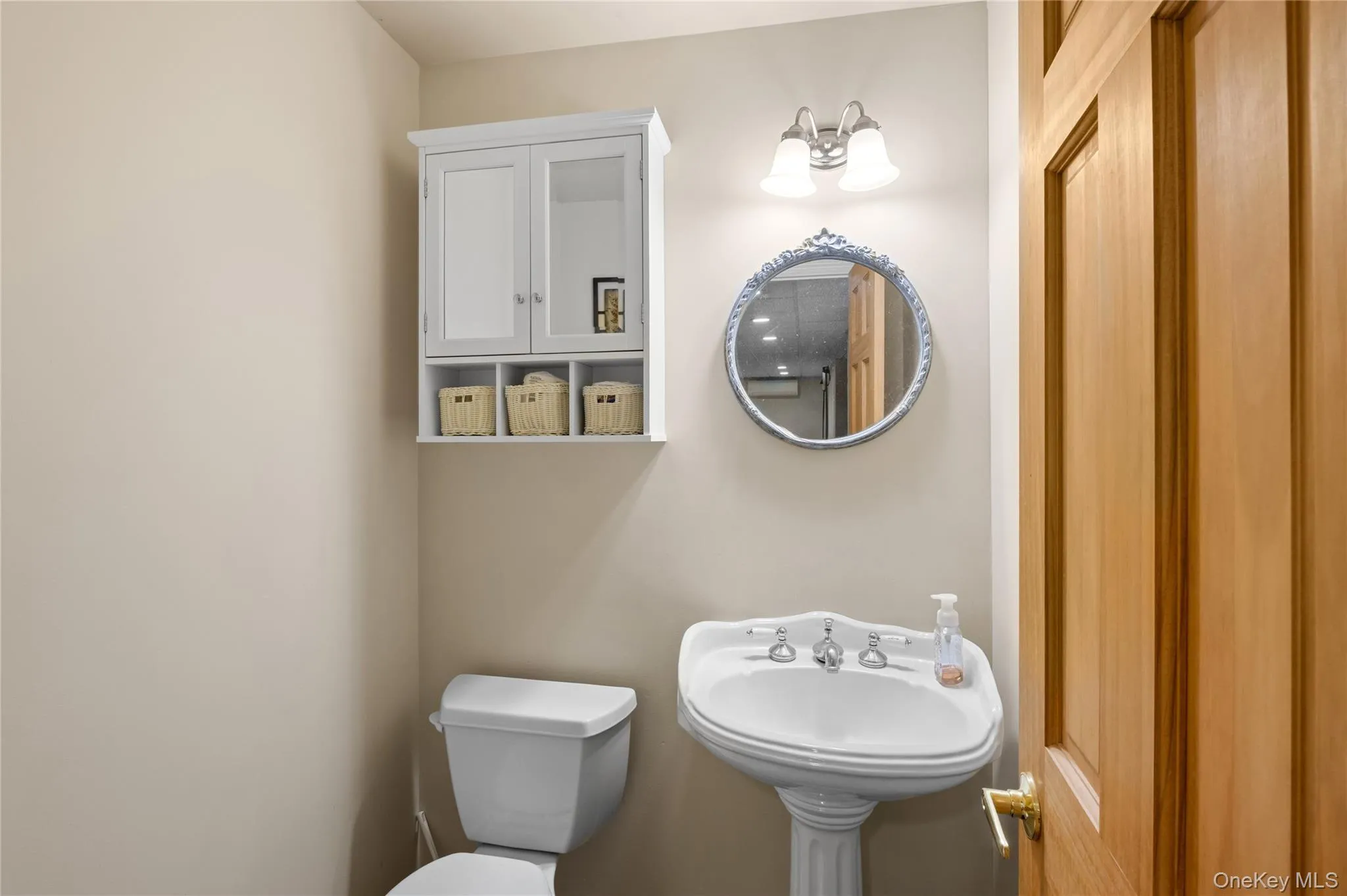10 Randall Road, Brookhaven, NY, 5 Bedrooms Bedrooms, 10 Rooms Rooms,3 BathroomsBathrooms,Residential,For Rent,Randall,0,1018122 10 Randall Road, Brookhaven, NY, 5 Bedrooms Bedrooms, 10 Rooms Rooms,3 BathroomsBathrooms,Residential,For Rent,Randall,0,1018122