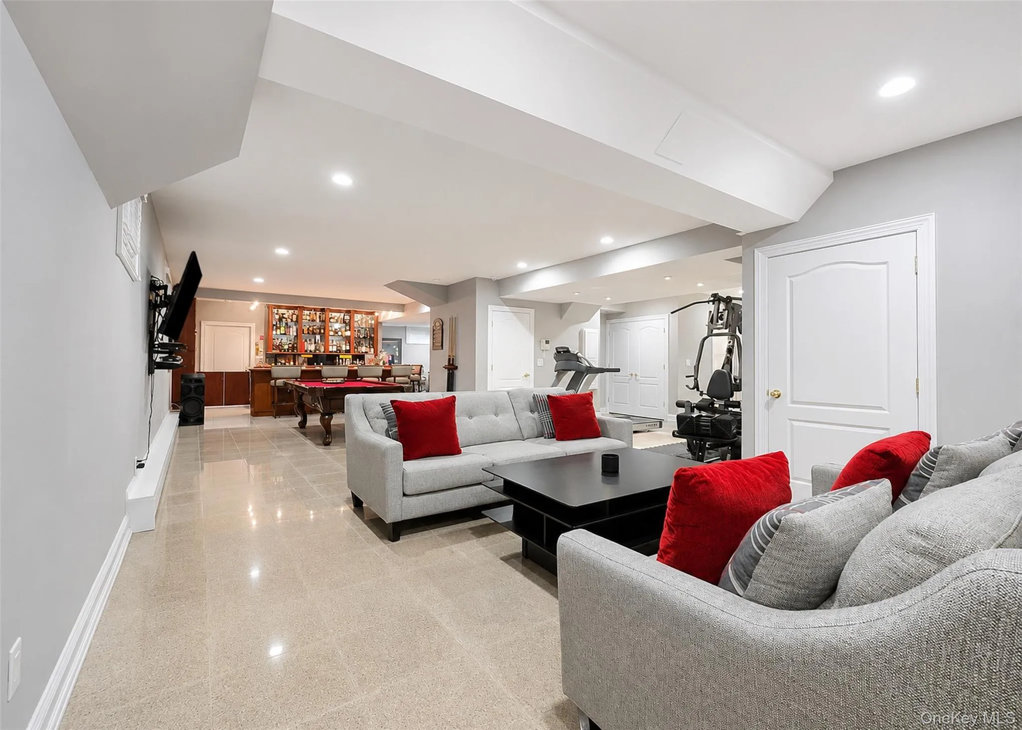 6 Boxwood Way, North Hempstead, NY, 6 Bedrooms Bedrooms, 13 Rooms Rooms,5 BathroomsBathrooms,Residential,For Rent,Boxwood,0,1018123 6 Boxwood Way, North Hempstead, NY, 6 Bedrooms Bedrooms, 13 Rooms Rooms,5 BathroomsBathrooms,Residential,For Rent,Boxwood,0,1018123