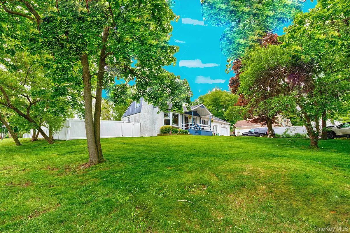 lawn in front and side of the house lawn in front and side of the house