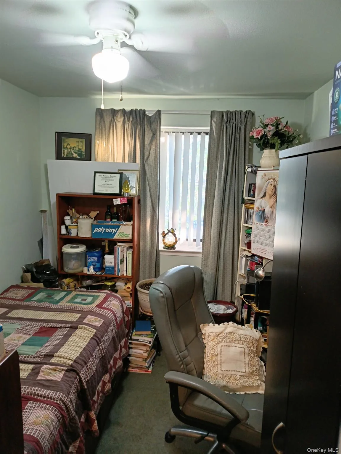 Large bedroom Large bedroom