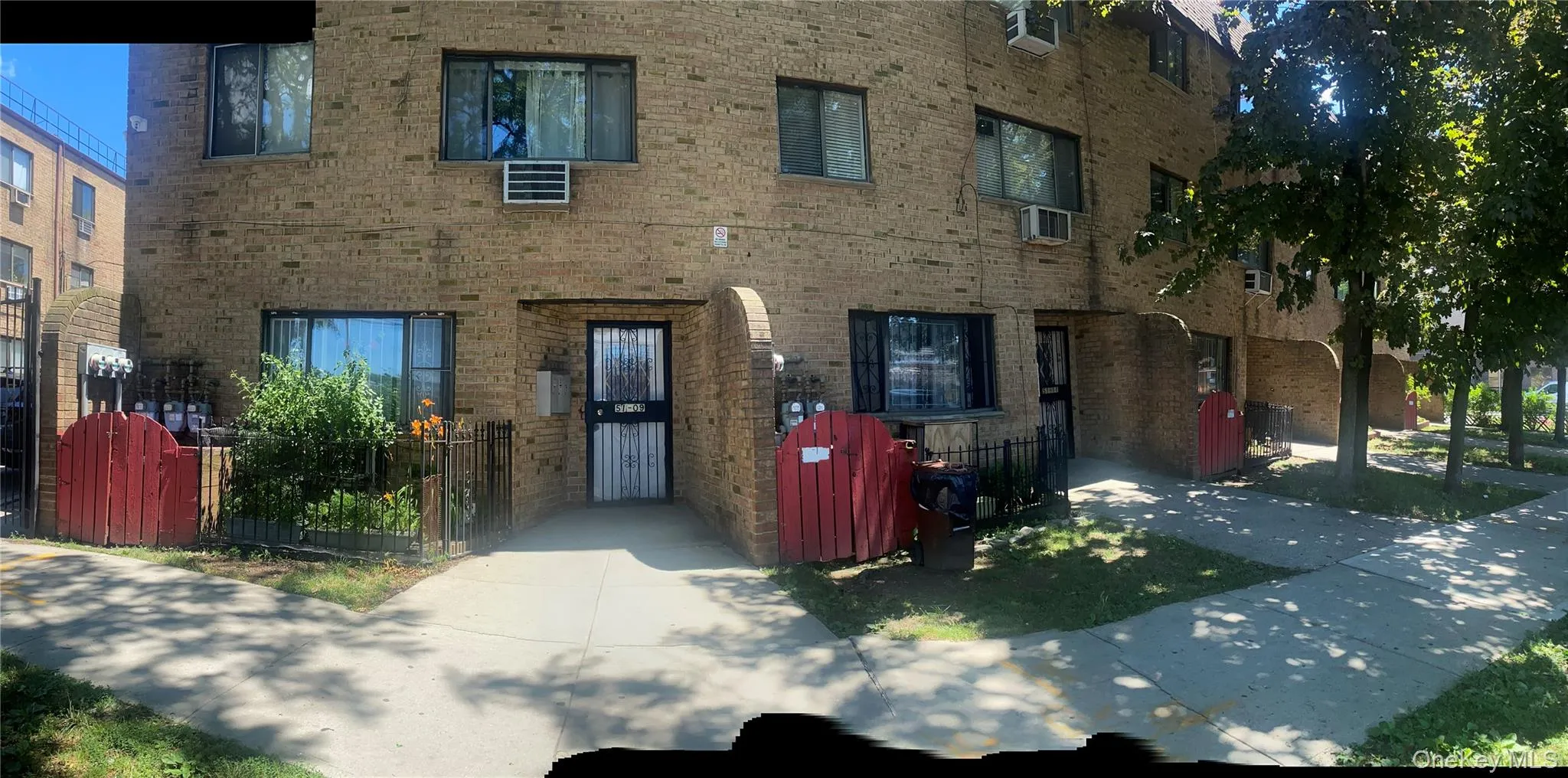 51-09 99 Street, New York, NY, 3 Bedrooms Bedrooms, 5 Rooms Rooms,1 BathroomBathrooms,Residential,For Rent,99,0,1018127 51-09 99 Street, New York, NY, 3 Bedrooms Bedrooms, 5 Rooms Rooms,1 BathroomBathrooms,Residential,For Rent,99,0,1018127
