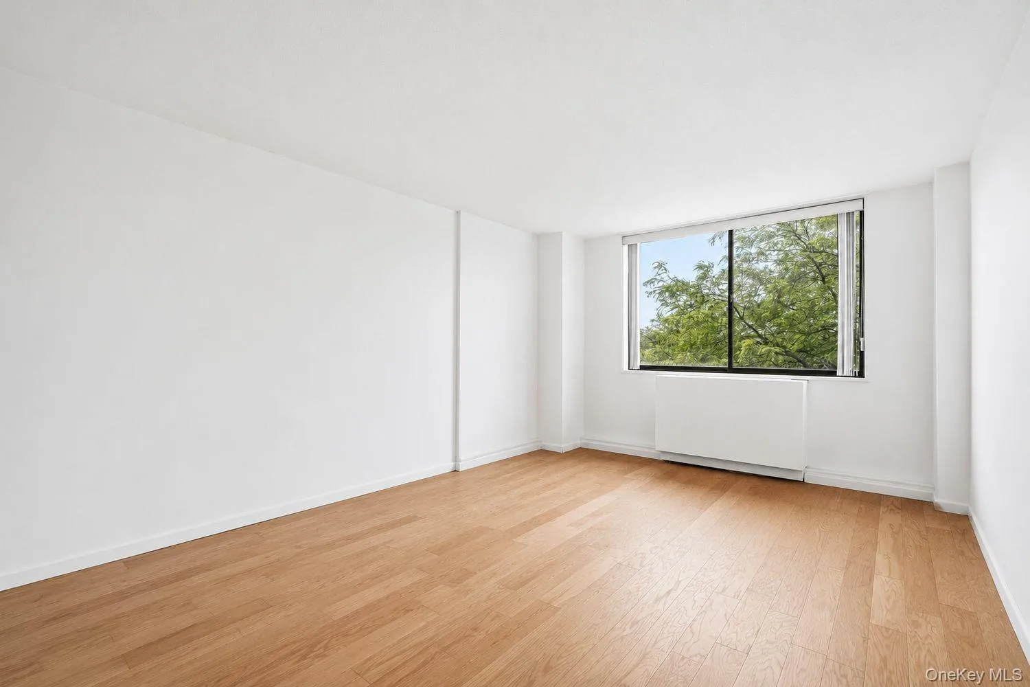 2 Bay Club Drive, New York, NY, 1 Bedroom Bedrooms, 4 Rooms Rooms,1 BathroomBathrooms,Residential,For Rent,Bay Club,0,KEY1018130 2 Bay Club Drive, New York, NY, 1 Bedroom Bedrooms, 4 Rooms Rooms,1 BathroomBathrooms,Residential,For Rent,Bay Club,0,KEY1018130