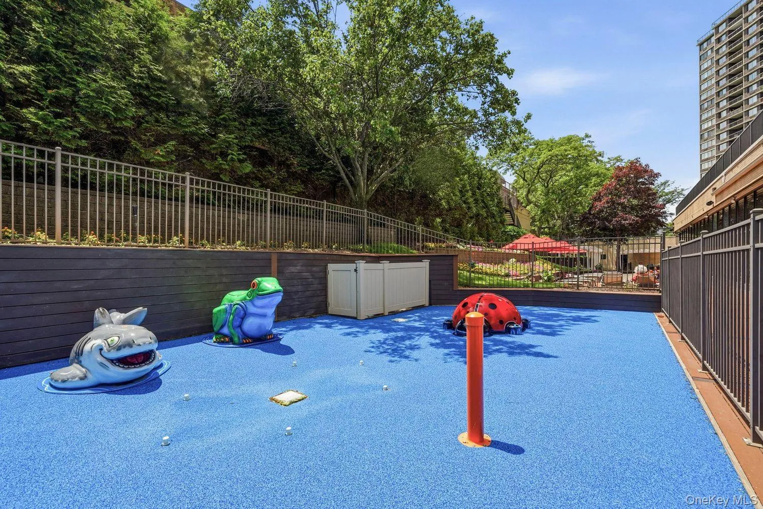 2 Bay Club Drive, New York, NY, 1 Bedroom Bedrooms, 4 Rooms Rooms,1 BathroomBathrooms,Residential,For Rent,Bay Club,0,KEY1018130 2 Bay Club Drive, New York, NY, 1 Bedroom Bedrooms, 4 Rooms Rooms,1 BathroomBathrooms,Residential,For Rent,Bay Club,0,KEY1018130