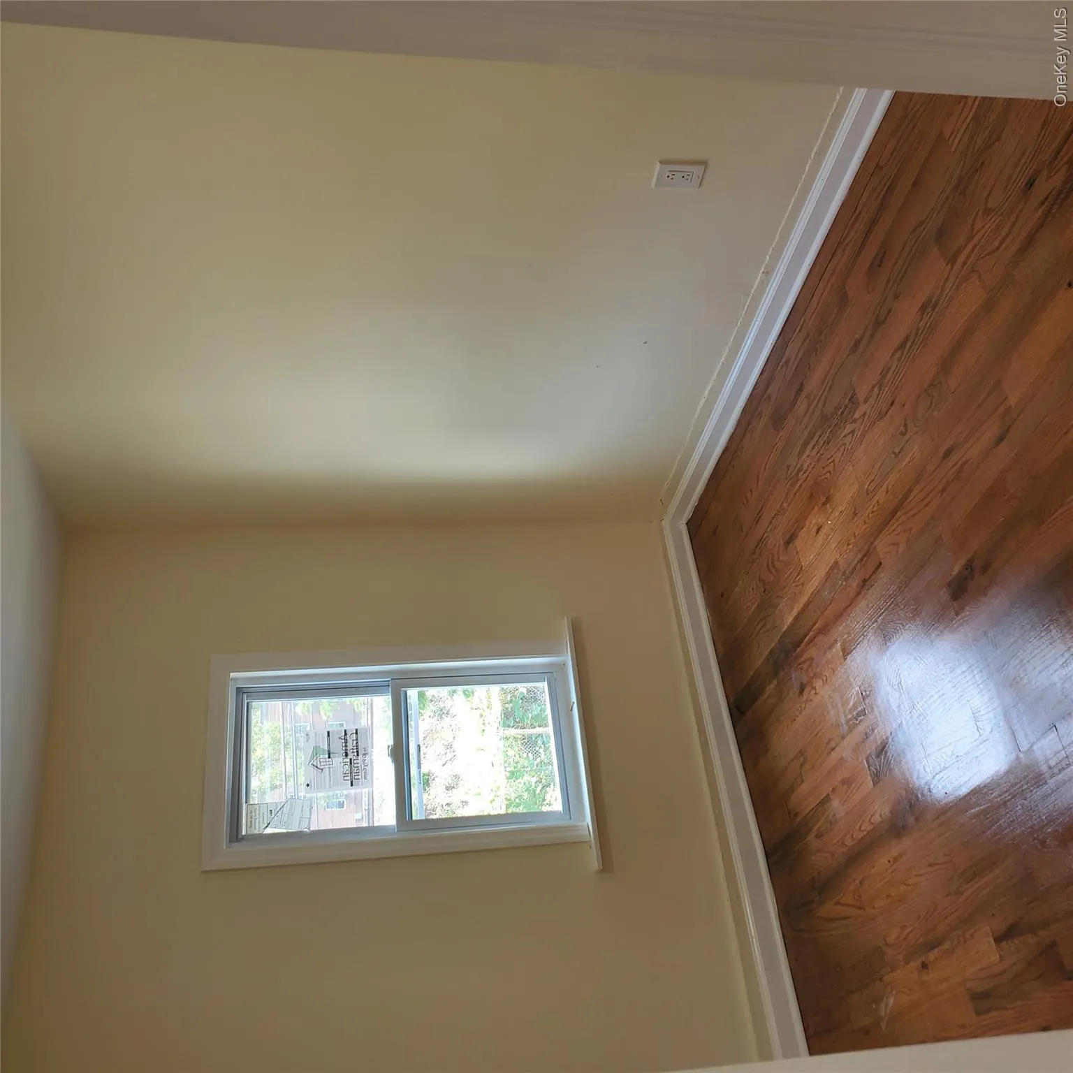 107-07 157th Street, New York, NY, 3 Bedrooms Bedrooms, 6 Rooms Rooms,1 BathroomBathrooms,Residential,For Rent,157th,0,1018135 107-07 157th Street, New York, NY, 3 Bedrooms Bedrooms, 6 Rooms Rooms,1 BathroomBathrooms,Residential,For Rent,157th,0,1018135