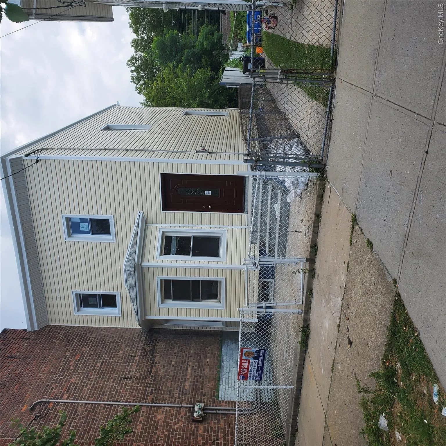 107-07 157th Street, New York, NY, 3 Bedrooms Bedrooms, 6 Rooms Rooms,1 BathroomBathrooms,Residential,For Rent,157th,0,1018135 107-07 157th Street, New York, NY, 3 Bedrooms Bedrooms, 6 Rooms Rooms,1 BathroomBathrooms,Residential,For Rent,157th,0,1018135