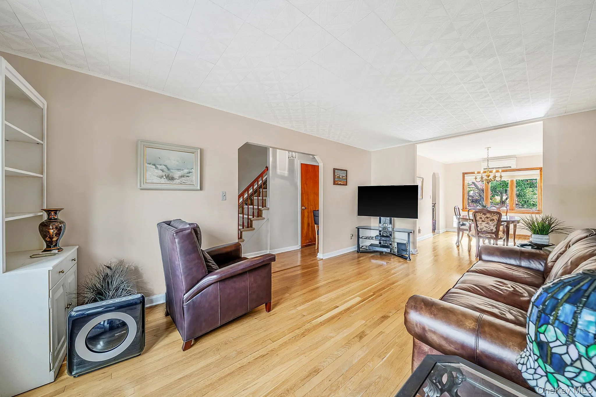 6410 71st Street, New York, NY, 3 Bedrooms Bedrooms, 11 Rooms Rooms,1 BathroomBathrooms,Residential,For Rent,71st,0,1018136 6410 71st Street, New York, NY, 3 Bedrooms Bedrooms, 11 Rooms Rooms,1 BathroomBathrooms,Residential,For Rent,71st,0,1018136