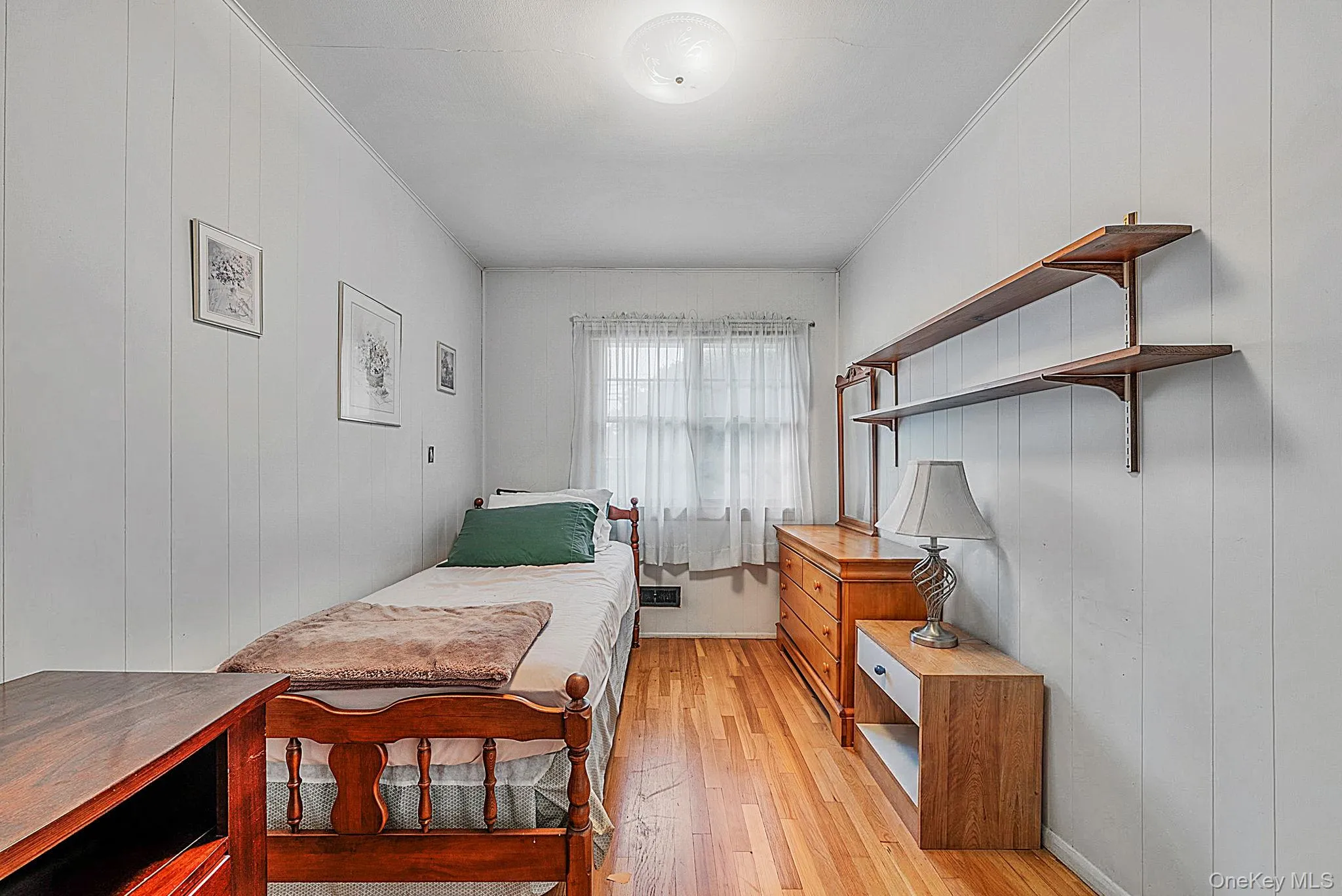 107 Walnut Street, Oyster Bay, NY, 3 Bedrooms Bedrooms, 6 Rooms Rooms,1 BathroomBathrooms,Residential,For Rent,Walnut,0,KEY1018138 107 Walnut Street, Oyster Bay, NY, 3 Bedrooms Bedrooms, 6 Rooms Rooms,1 BathroomBathrooms,Residential,For Rent,Walnut,0,KEY1018138