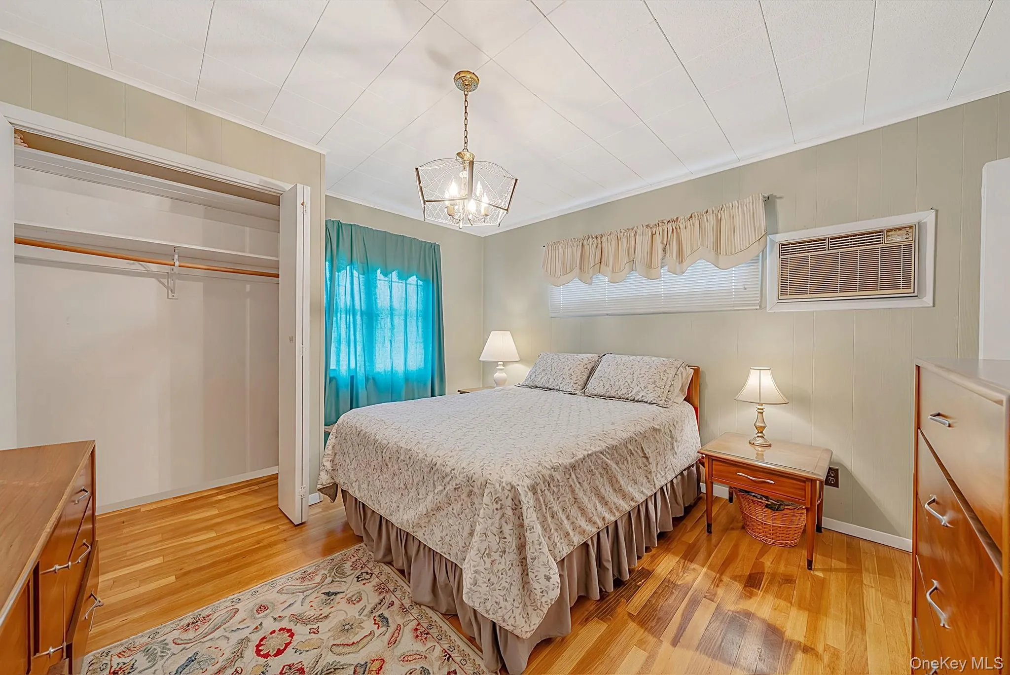 107 Walnut Street, Oyster Bay, NY, 3 Bedrooms Bedrooms, 6 Rooms Rooms,1 BathroomBathrooms,Residential,For Rent,Walnut,0,KEY1018138 107 Walnut Street, Oyster Bay, NY, 3 Bedrooms Bedrooms, 6 Rooms Rooms,1 BathroomBathrooms,Residential,For Rent,Walnut,0,KEY1018138