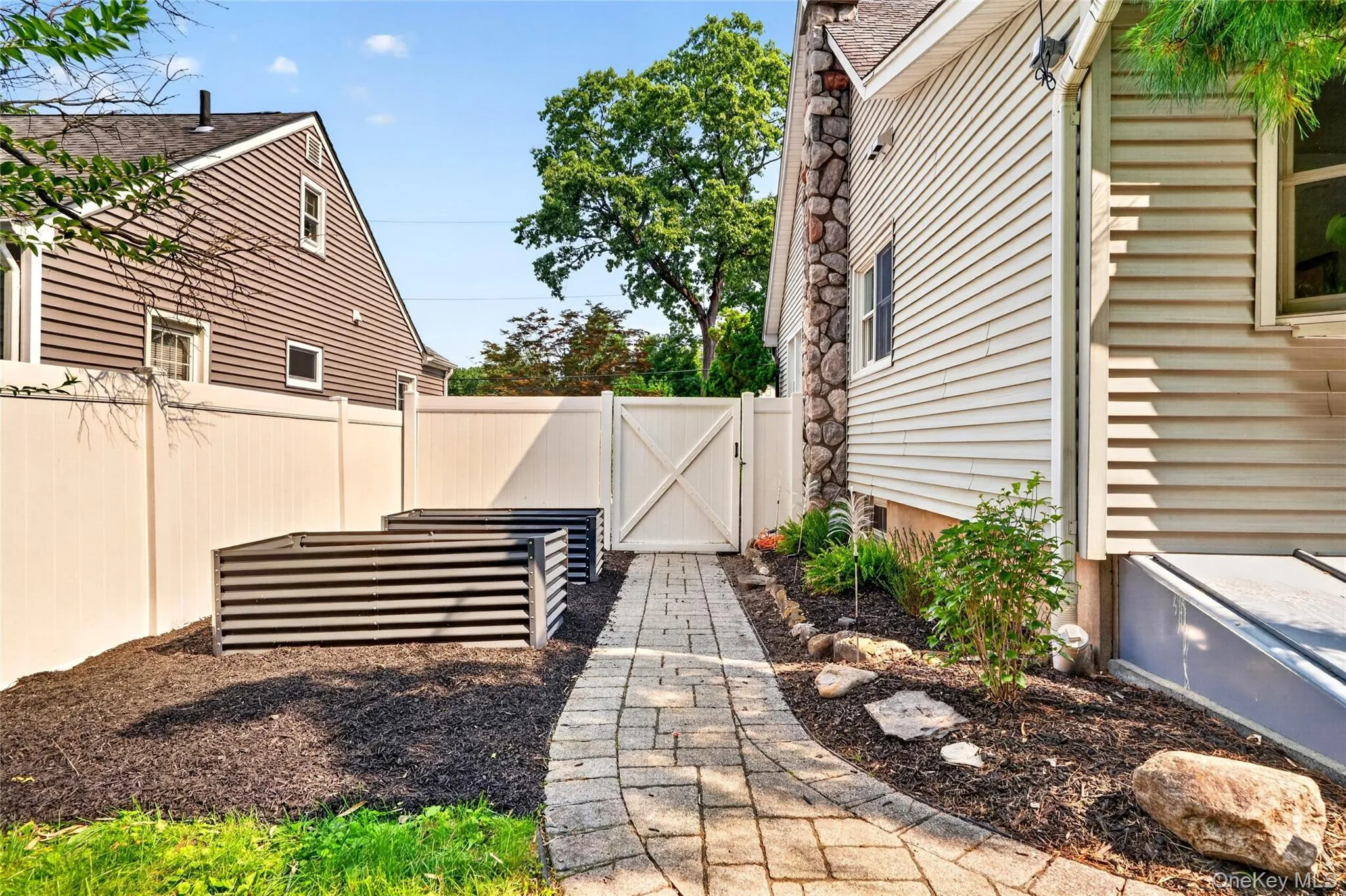 15 Palisades Avenue, Clarkstown, NY, 3 Bedrooms Bedrooms, 9 Rooms Rooms,2 BathroomsBathrooms,Residential,For Rent,Palisades,0,1018141 15 Palisades Avenue, Clarkstown, NY, 3 Bedrooms Bedrooms, 9 Rooms Rooms,2 BathroomsBathrooms,Residential,For Rent,Palisades,0,1018141