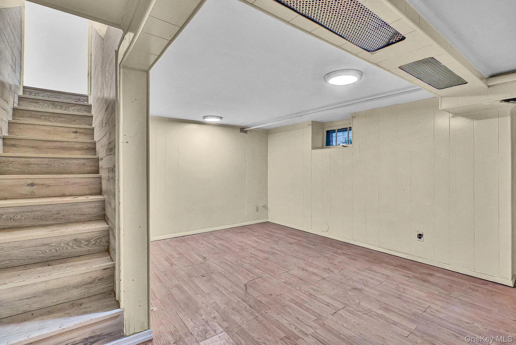 100 Irving Avenue, Hempstead, NY, 3 Bedrooms Bedrooms, 7 Rooms Rooms,2 BathroomsBathrooms,Residential,For Rent,Irving,0,1018142 100 Irving Avenue, Hempstead, NY, 3 Bedrooms Bedrooms, 7 Rooms Rooms,2 BathroomsBathrooms,Residential,For Rent,Irving,0,1018142